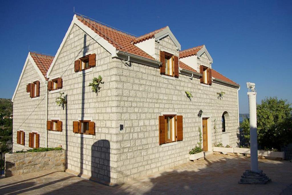 Apartments Villa Kaktus Ložišće 외부 사진